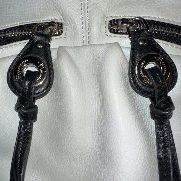 B Makowsky Shoulder Bag White Leather Handbag BLack Shoulder Strap Zip Pockets - Picture 3 of 16